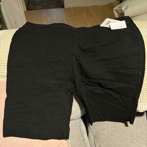 Women Plus size pull on shorts